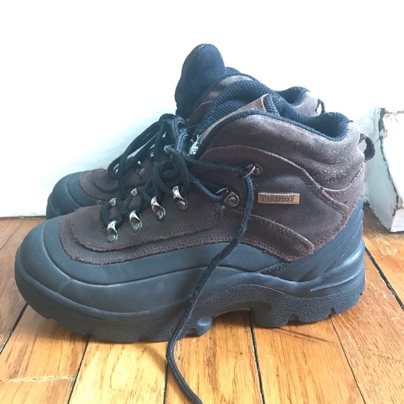 Leather Winter Waterproof Thinsulate Ankle High Boots by Hush Puppies Size 5.5 - Picture 2 of 12